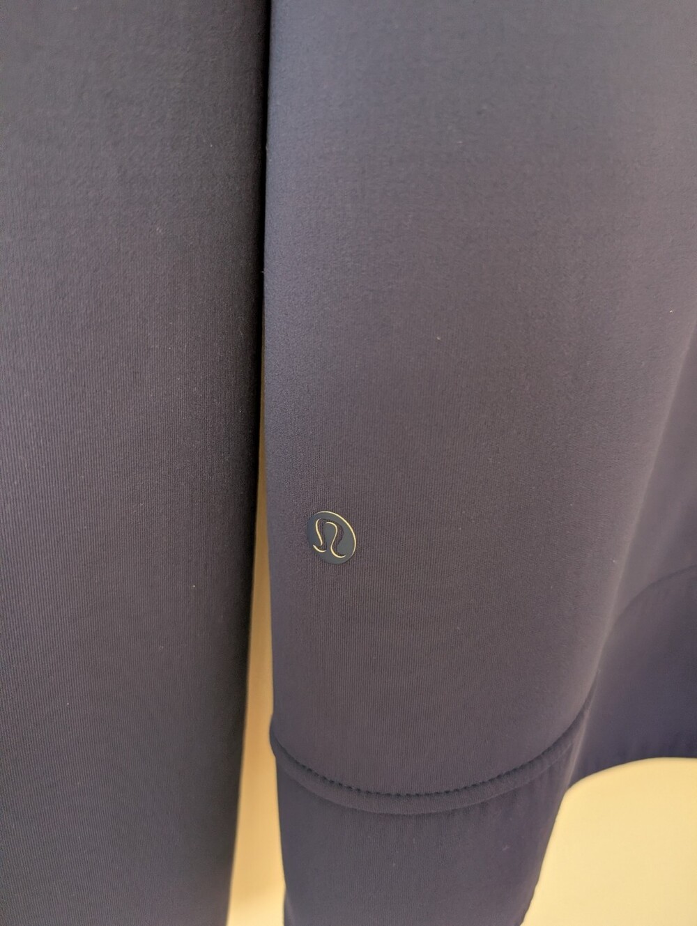 lululemon athletica Womens 6 Blue Zip Up Lightweight Jacket Activewear - Picture 6 of 7